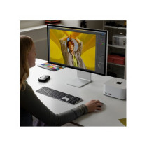 Mac Studio: Apple M2 Ultra chip con 24-core CPU and 60-core GPU, 1TB SSD